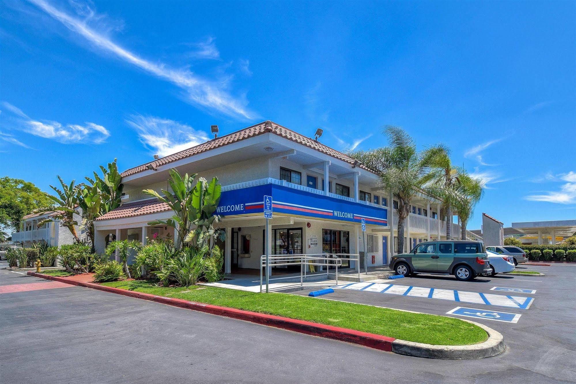 6-pomona, Ca - Angeles Hotel 2*